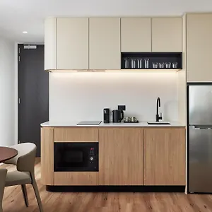 Melbourne hotels &amp; apartments, all accommodations in Melbourne