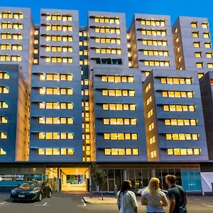Melbourne hotels &amp; apartments, all accommodations in Melbourne