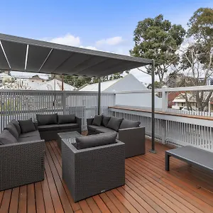 Melbourne hotels &amp; apartments, all accommodations in Melbourne